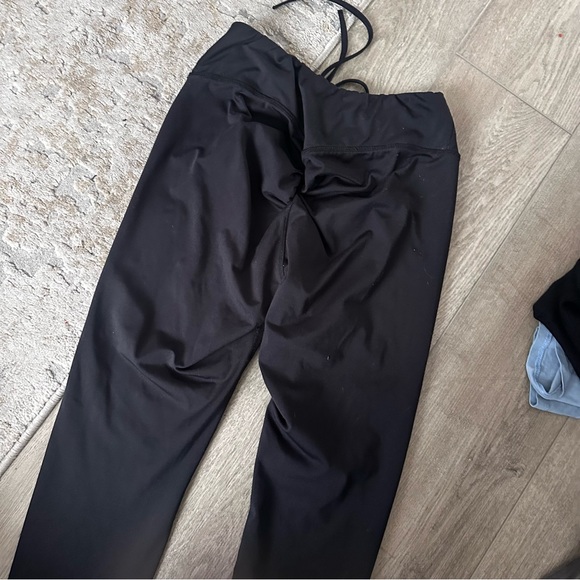 Bo & Tee Tie Leggings - Picture 2 of 3